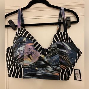 NWT Torrid Bikini Top 💜